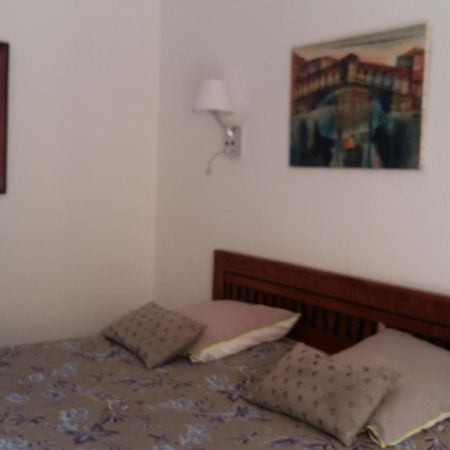 Chambres De La Terre Blanche ซานารี-ซูร์-แมร์ ห้อง รูปภาพ