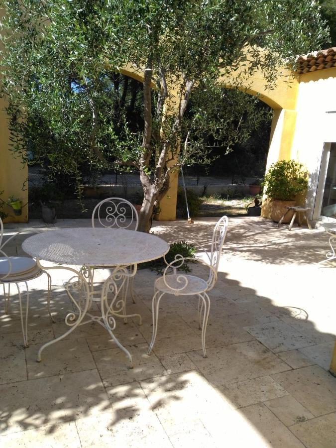 Chambres De La Terre Blanche ซานารี-ซูร์-แมร์ ภายนอก รูปภาพ