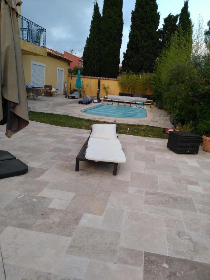 Chambres De La Terre Blanche ซานารี-ซูร์-แมร์ ภายนอก รูปภาพ