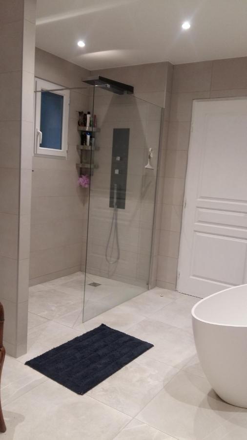 Chambres De La Terre Blanche ซานารี-ซูร์-แมร์ ภายนอก รูปภาพ