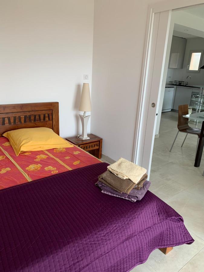 Chambres De La Terre Blanche ซานารี-ซูร์-แมร์ ภายนอก รูปภาพ
