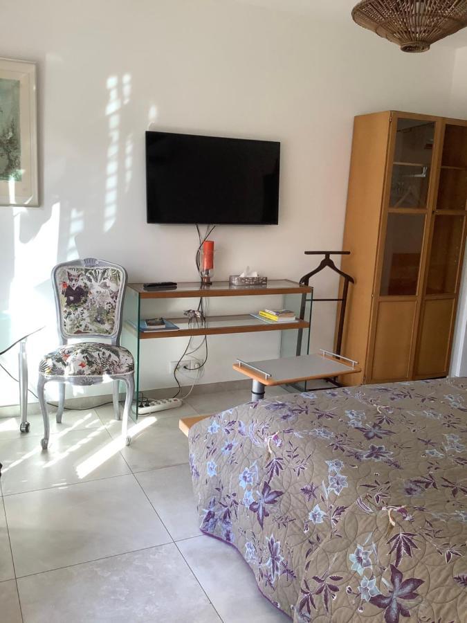 Chambres De La Terre Blanche ซานารี-ซูร์-แมร์ ภายนอก รูปภาพ
