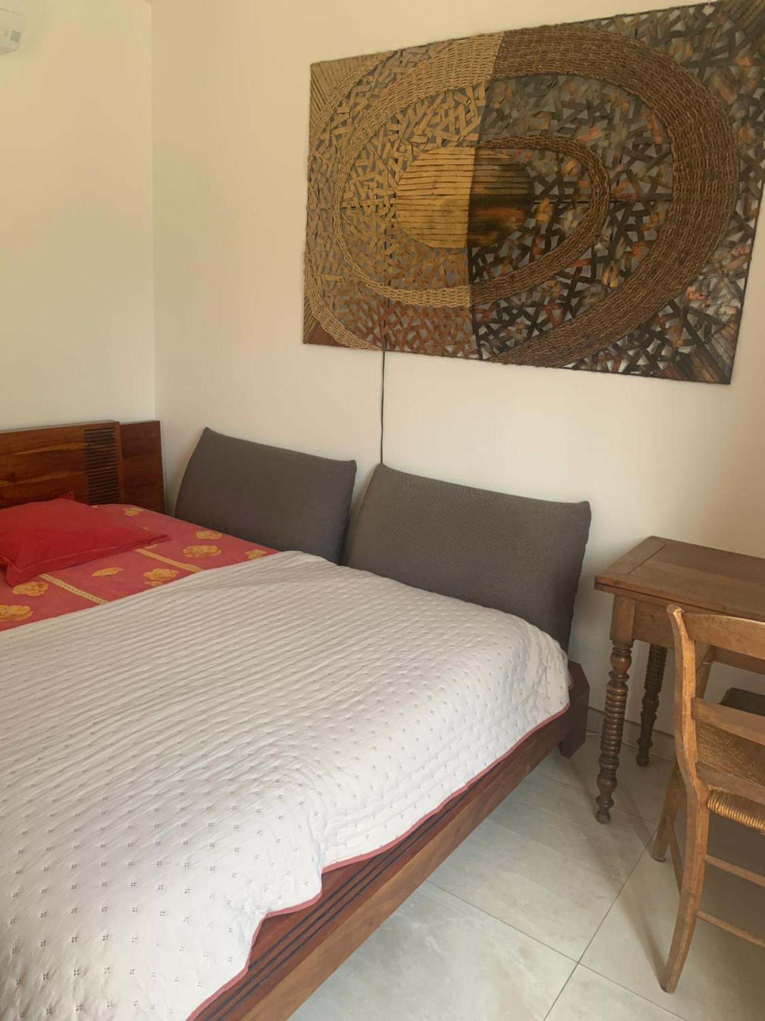 Chambres De La Terre Blanche ซานารี-ซูร์-แมร์ ภายนอก รูปภาพ
